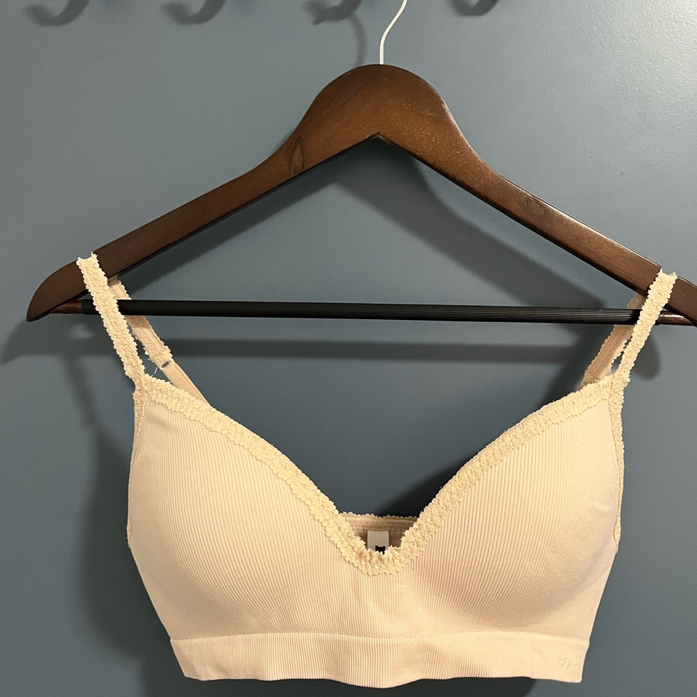 Victoria's Secret PINK Cream Lace-Trim Bra